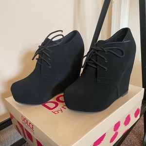 Black Lace Up Wedges